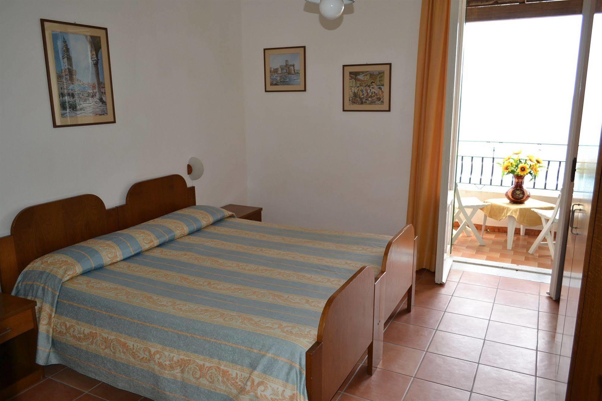 Hotel Villa Bina Sant'Angelo  Exterior photo