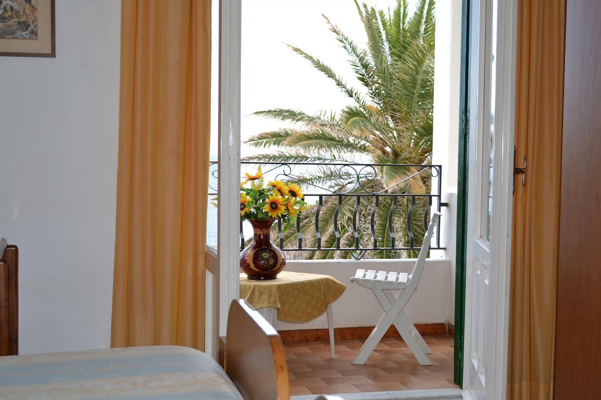 Hotel Villa Bina Sant'Angelo  Exterior photo